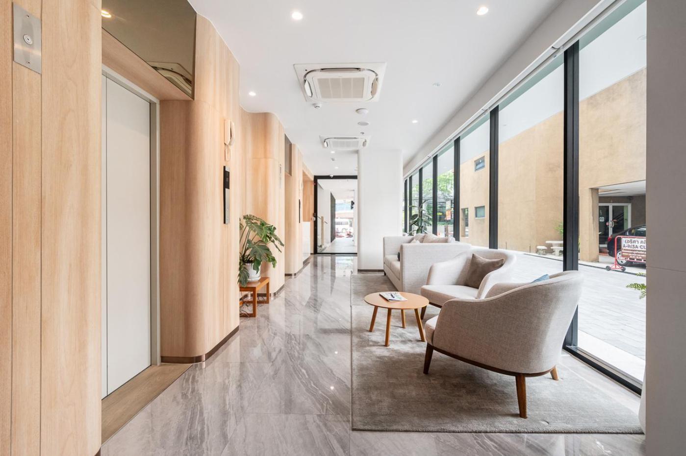 Livezen Bangkok Sukhumvit Hotel Luaran gambar