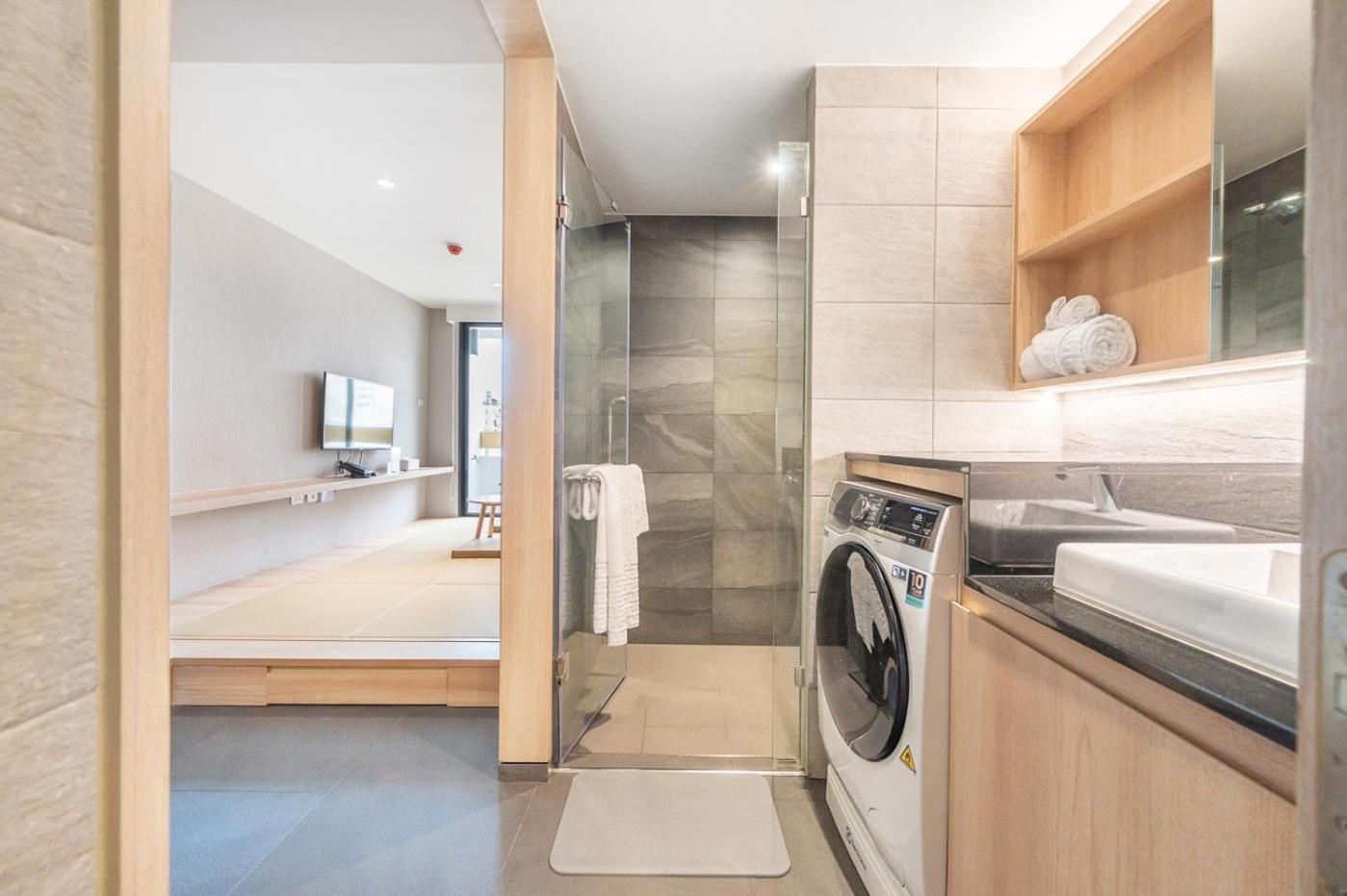 Livezen Bangkok Sukhumvit Hotel Luaran gambar